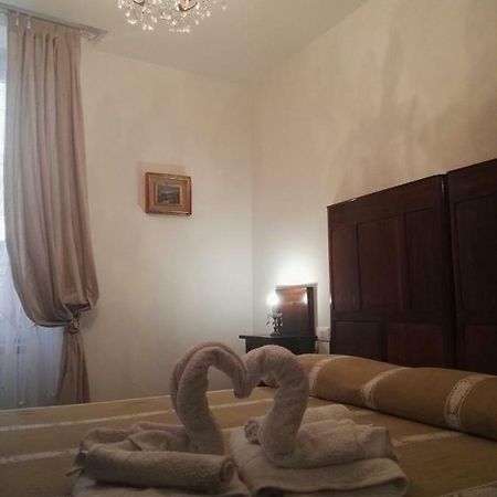 Your Home In Le Grazie ปอร์โตเวเนเร ภายนอก รูปภาพ