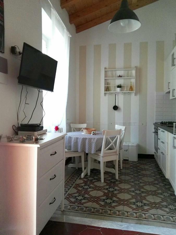 Your Home In Le Grazie ปอร์โตเวเนเร ภายนอก รูปภาพ