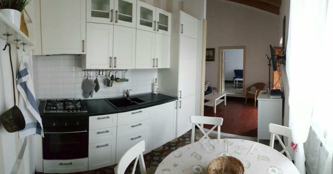 Your Home In Le Grazie ปอร์โตเวเนเร ภายนอก รูปภาพ